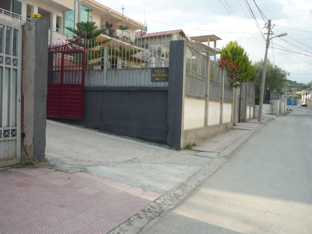 巴希尔别墅公寓 Vlorë 客房 照片